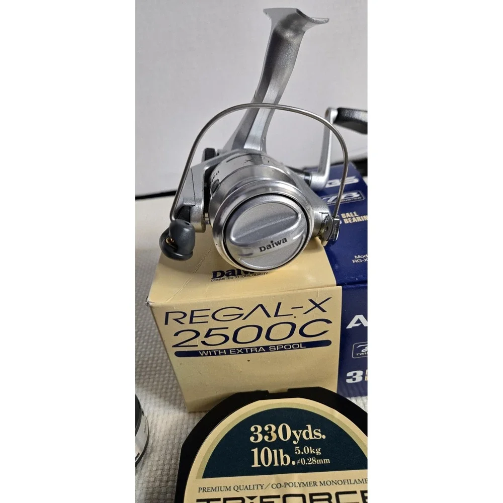 Daiwa Regal-X 2500C Spinning Reel 3 Ball‎ Bearings, ABS, Twist Buster - Complete